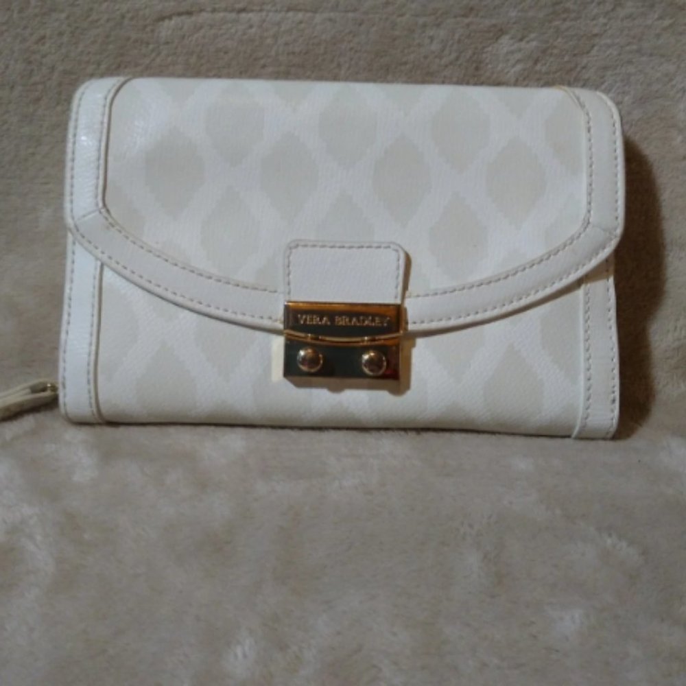 Vera Bradley White Animal Print Wallet - Great Quality & Condition